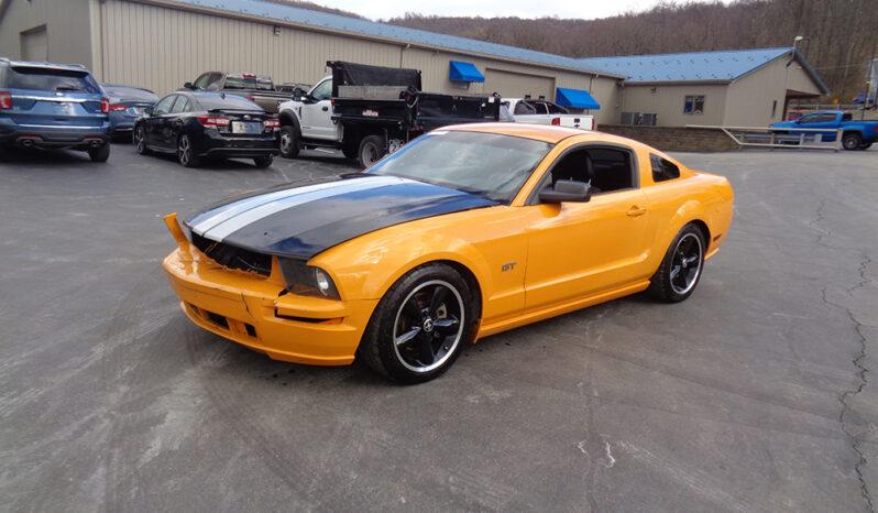 FORD MUSTANG GT DELUXE full