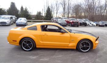 FORD MUSTANG GT DELUXE full