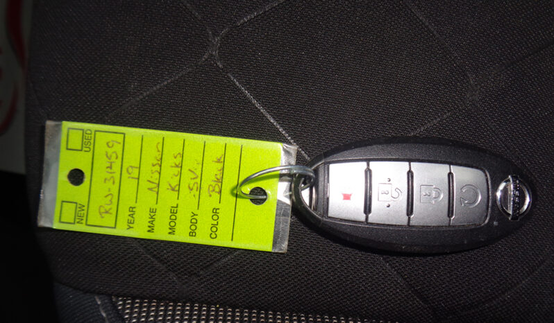 NISSAN KICKS SV full