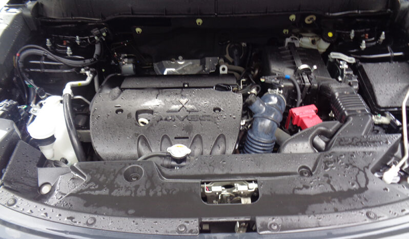 MITSUBISHI OUTLANDER SPORT full