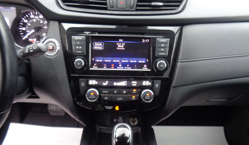 NISSAN ROGUE SV full