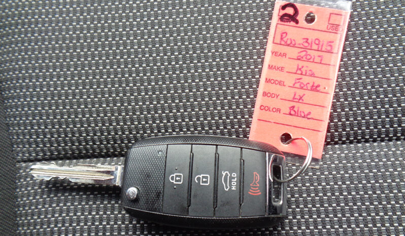 KIA FORTE LX full