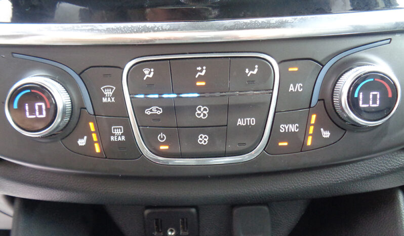 CHEVROLET TRAVERSE LT full