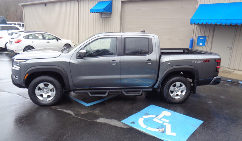 NISSAN FRONTIER PRO-4X CREW CAB full