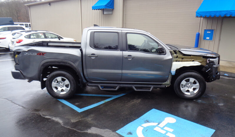 NISSAN FRONTIER PRO-4X CREW CAB full