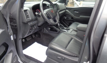 NISSAN FRONTIER PRO-4X CREW CAB full