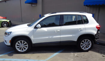 VOLKSWAGEN TIGUAN LIMITED full