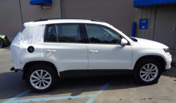 VOLKSWAGEN TIGUAN LIMITED full
