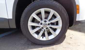 VOLKSWAGEN TIGUAN LIMITED full